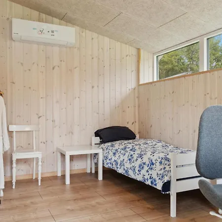 Vakantiehuis In With Kitchen